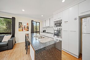 Emerald Motel Apartments