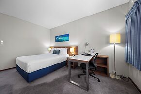 Ocean Centre Hotel