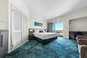Ocean Centre Hotel