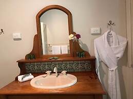 Harmony Forest Accommodation and Vineyard