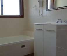 Moon River Motor Inn