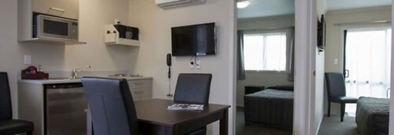 Brooklyn Motor Lodge