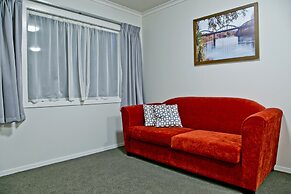 Brooklyn Motor Lodge