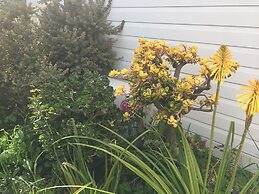 Springtide Studio Apartments