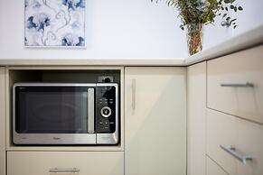 New England Motor Lodge