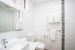 New England Motor Lodge