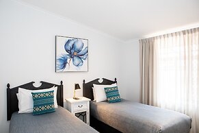 New England Motor Lodge