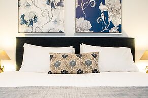 New England Motor Lodge