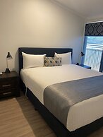 New England Motor Lodge