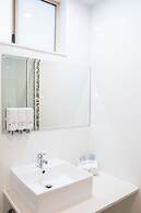 New England Motor Lodge