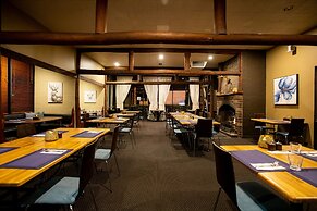 New England Motor Lodge