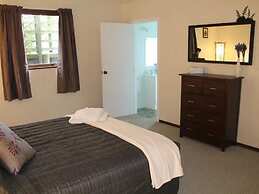 Inn the Bay Bed & Breakfast