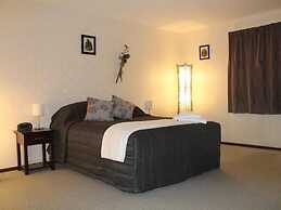 Inn the Bay Bed & Breakfast