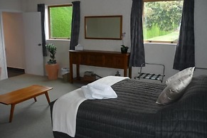 Inn the Bay Bed & Breakfast