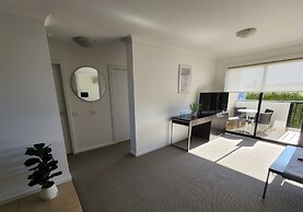 Oceanic On Thompson Apartments