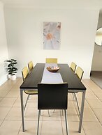 Oceanic On Thompson Apartments