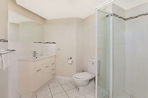 Palmerston Tower on Southport Broadwater