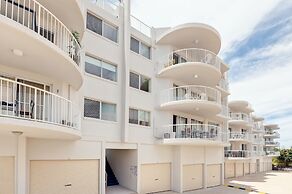 Bayviews & Harbourview Holiday Apartments