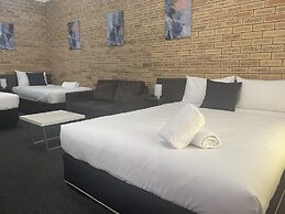 Blue Violet Motor Inn