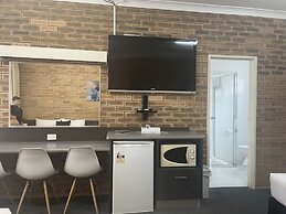 Blue Violet Motor Inn