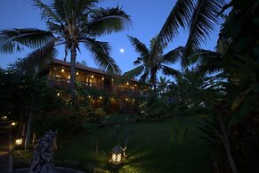 Pondok Pitaya Hotel, Surfing & Yoga