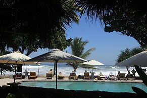 Pondok Pitaya Hotel, Surfing & Yoga