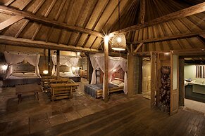 Pondok Pitaya Hotel, Surfing & Yoga