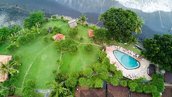 Pondok Pitaya Hotel, Surfing & Yoga