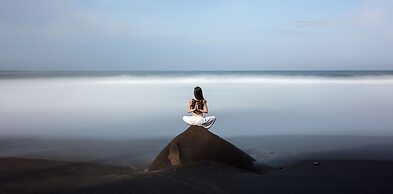 Pondok Pitaya Hotel, Surfing & Yoga