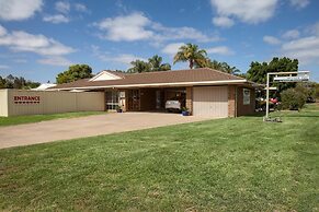 Darling Junction Motor Inn Wentworth