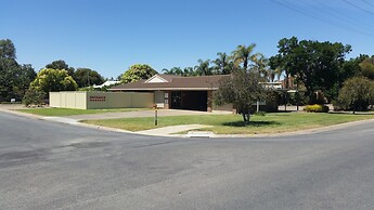 Darling Junction Motor Inn Wentworth