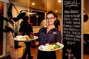 Shamrock Gardens Motel