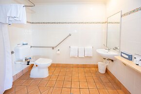 Shamrock Gardens Motel