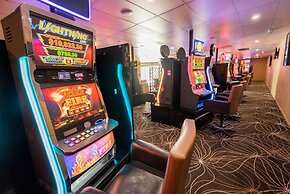 Shamrock Gardens Motel