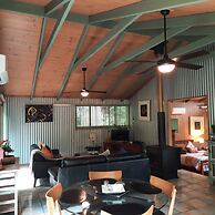 Treetops Accommodation Montville