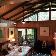 Treetops Accommodation Montville