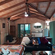 Treetops Accommodation Montville