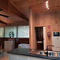Treetops Accommodation Montville