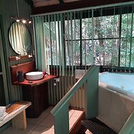 Treetops Accommodation Montville