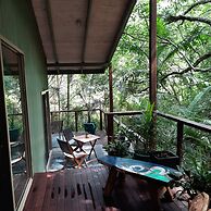 Treetops Accommodation Montville