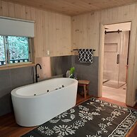 Treetops Accommodation Montville