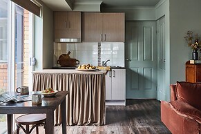 Westwood Lodge Apartments