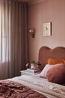 Westwood Lodge Apartments