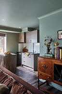 Westwood Lodge Apartments