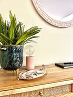 Westwood Lodge Apartments