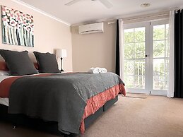 Westwood Lodge Apartments