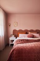 Westwood Lodge Apartments