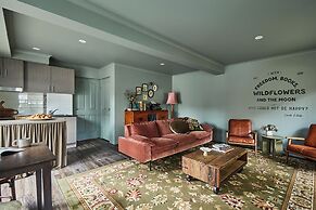 Westwood Lodge Apartments