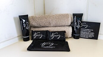 ASURE Phoenix Motor Inn