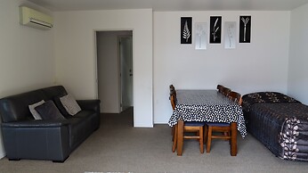 ASURE Phoenix Motor Inn